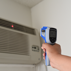  Use the temperature gun for AC temperature