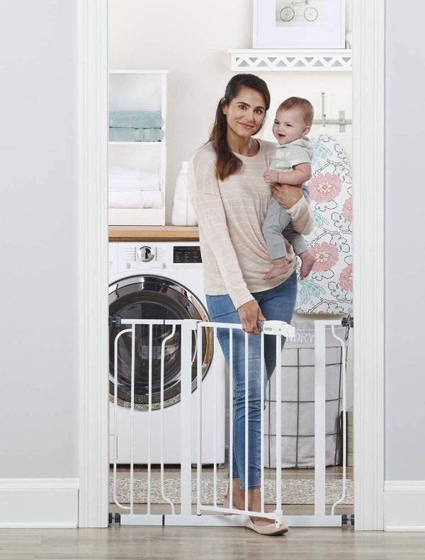 Regalo Easy Step 38.5-Inch (97.75cm) Extra Wide Baby Gate, Bonus Kit, Includes 6-Inch (15.25cm) Extension Kit, 4 Pack Pressure Mount Kit and 4 Pack Wall Mount Kit - Image 6