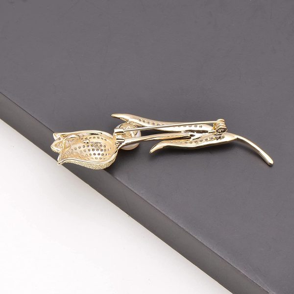 Tulip Flower Shaped Cubic Zirconia Cluster Freshwater Cultured Pear Brooch, Yellow Gold Plating - Image 2