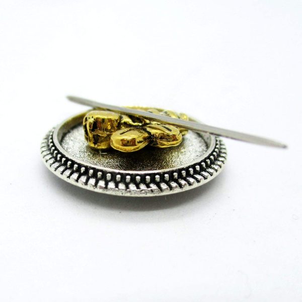 Bee Needle Minder, Hand Needle Notion - Image 2