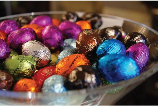 | Ballotin Box Easter Collection | Assorted Delicious Mini Easter Eggs | 20 different Flavours | Imported fine Chocolate from Belgium (500g) - Image 3