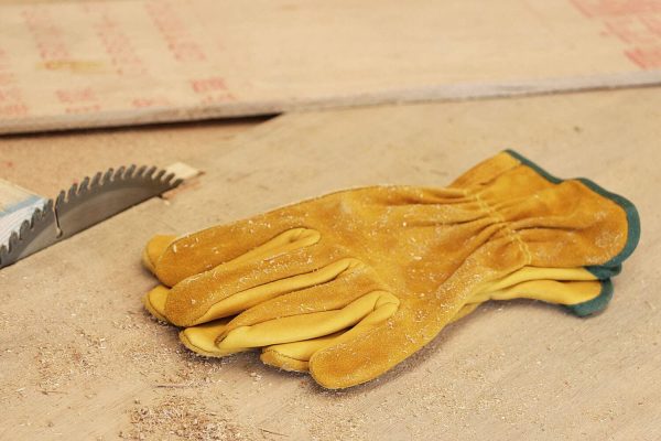 OZERO Gardening Gloves, Flexible and Extra Grip Leather for Utility Work, Construction, Wood Cutting, 1 Pair Pack (Golden,Medium) - Image 3