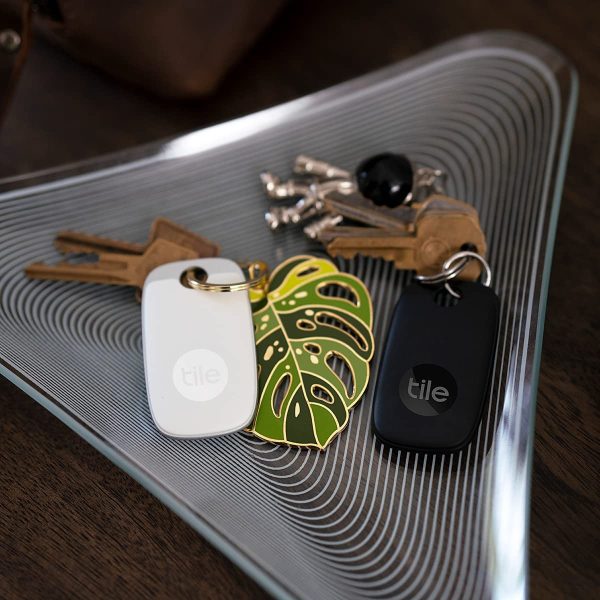 Pro (2022) 2-pack (Black/White). Powerful Bluetooth Tracker, Keys Finder and Item Locator for Keys, Bags, and More; Up to 400 ft Range. Water-resistant. Phone Finder. iOS and Android Compatible. - Image 3