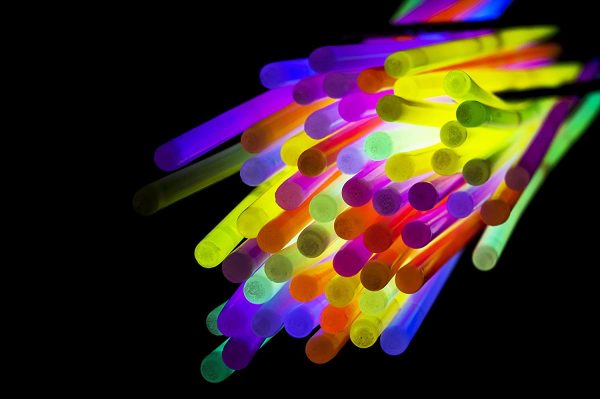 8" Glow Stick Bracelets (Tube of 100 Assorted) - Image 3