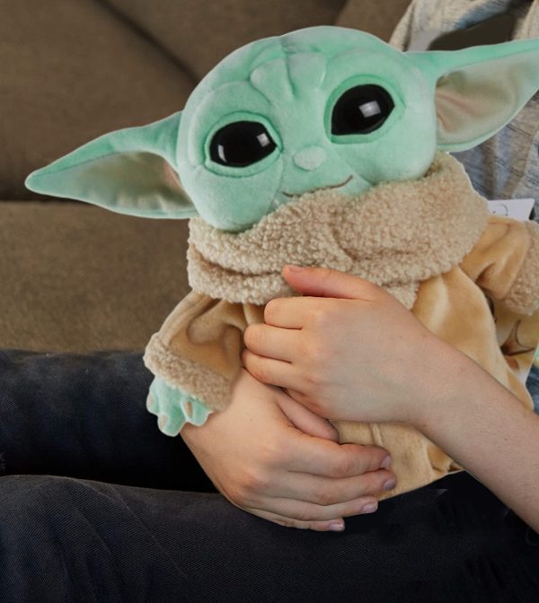 Star Wars The Child Plush Toy, 8-in Small Yoda Baby Figure from The Mandalorian, Collectible Stuffed Character for Movie Fans of All Ages, 3 and Older - Image 4