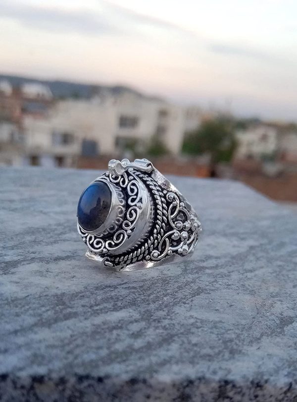 Blue Flash Labradorite Ring, Poison Box Ring, December Birthstone Ring, Oval Stone Ring, Openable Poison Ring, Handmade Poison Ring, Locket Ring, Vintage Box Ring, Natural Labradorite Jewelry, 925 Sterling Silver Plated - Image 5