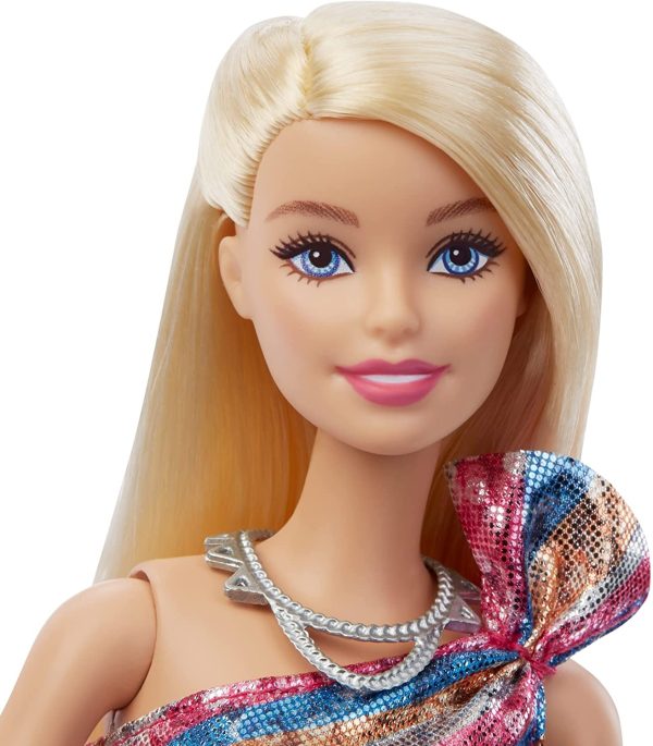 Barbie: Big City, Big Dreams Barbie ??Malibu?? Roberts Doll (11.5-in Blonde) with Music, Light-Up Feature, Microphone & Accessories, Gift for 3 to 7 Year Olds - Image 3