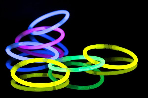 8" Glow Stick Bracelets (Tube of 100 Assorted) - Image 5