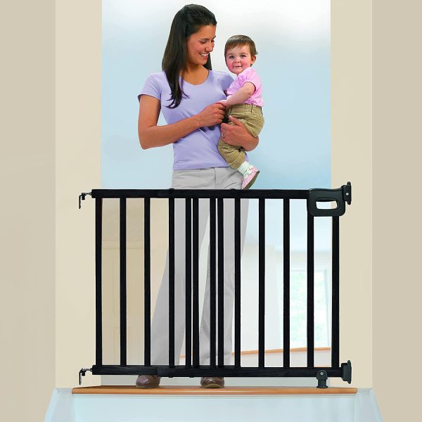 Summer Infant Summer Deluxe Stairway Simple to Secure Wood Gate (Black) 33433Z