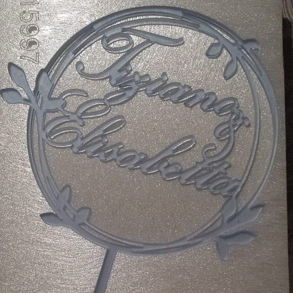 Personalized Wedding Laurel Wreath Cake Topper Circle Last Name Cake Decorations Family Name Mr and Mrs Custom Monogram Round Cake Toppers on Sticks Wood Rustic Acrylic Decor Bride Groom Centerpieces - Image 3