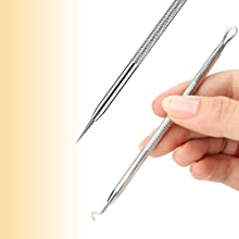 two different types of piercing needles