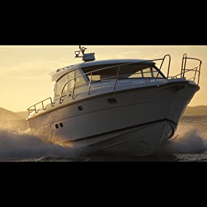 um385 Uniden marine radio white yacht lifestyle