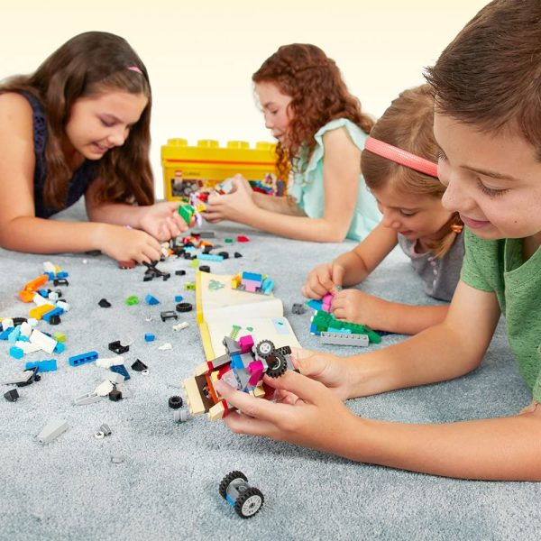 Lego Classic Medium Creative Brick Box 10696 Building Toys for Creative Play; Kids Creative Kit (484 Pieces) - Image 10