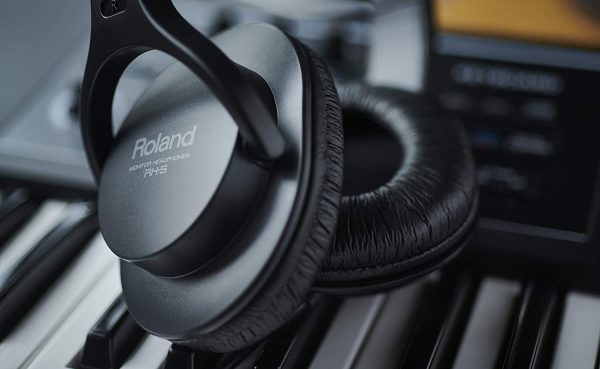 Roland Stereo Headphones (RH-5), Black - Image 2