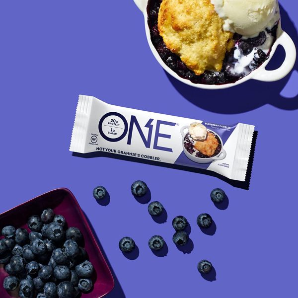 ONE Protein Bars, Blueberry Cobbler,  Protein Bars with 20g Protein and only 1g Sugar, Snacking for High in Protein Diets, 60g (12 Pack) [Packaging May Vary] - Image 2