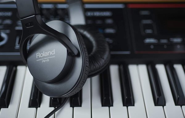 Roland Stereo Headphones (RH-5), Black - Image 4