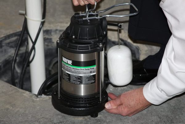 Wayne CDU980E 3/4 HP Submersible Cast Iron and Stainless Steel Sump Pump with Integrated Vertical Float Switch - Image 7