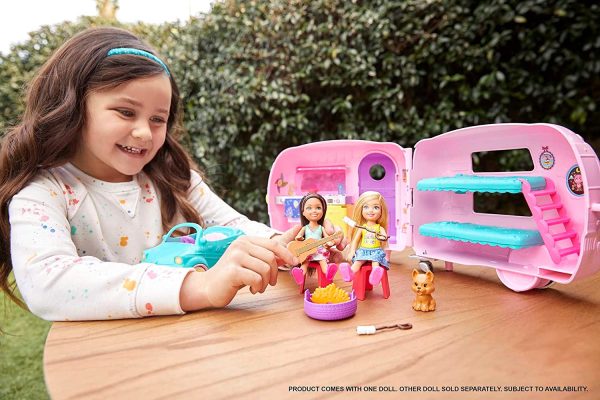 Barbie Club Chelsea Camper Playset with Chelsea Doll, Puppy, Car, Camper, Firepit, Guitar and 10 Accessories, Gift for 3 to 7 Year Olds - Image 3