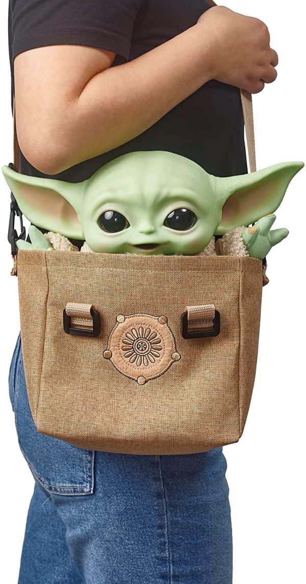 Star Wars The Child Plush Toy, 11-in Yoda Baby Figure from The Mandalorian, Collectible Stuffed Character with Carrying Satchel for Movie Fans Ages 3 and Older - Image 6