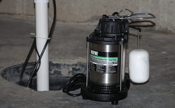 Wayne CDU980E 3/4 HP Submersible Cast Iron and Stainless Steel Sump Pump with Integrated Vertical Float Switch - Image 3