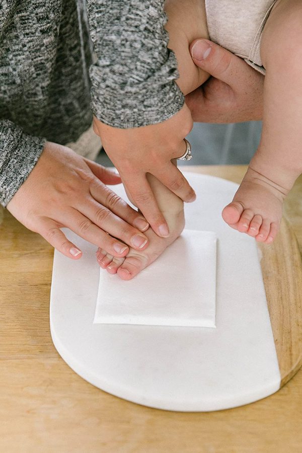 Pearhead Babyprints Baby's First Handprint or Footprint Ornament Kit, Easy No-Bake DIY, Christmas Baby Gift, 50010 - Image 6