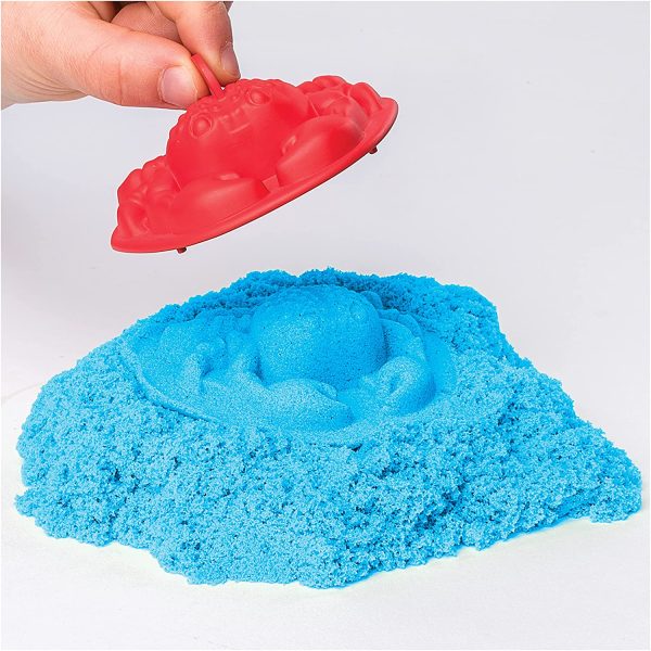 Kinetic Sand, Sandbox Playset with 1lb of Blue and 3 Molds, for Ages 3 and up - Image 2